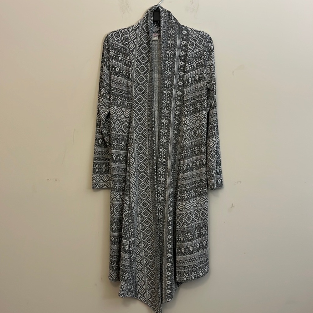 Pretty Young Thing Black & White Cardigan Duster Size XL